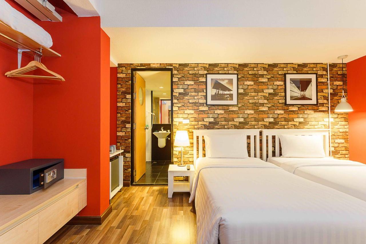 Ibis Styles Chiang Mai Hotel Exterior photo